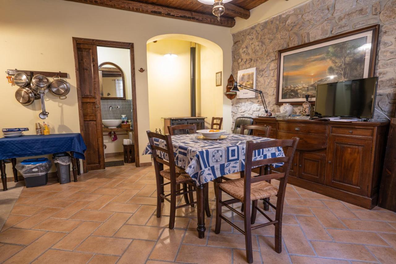 Casa Della Nonna Villa Caltavuturo Bagian luar foto