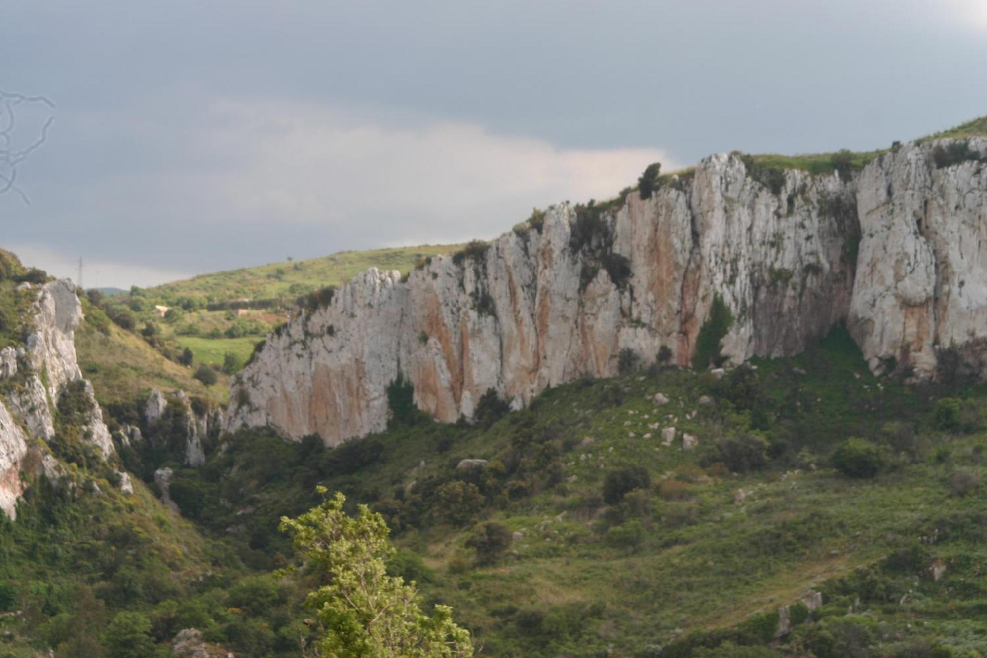 Casa Della Nonna Villa Caltavuturo Bagian luar foto